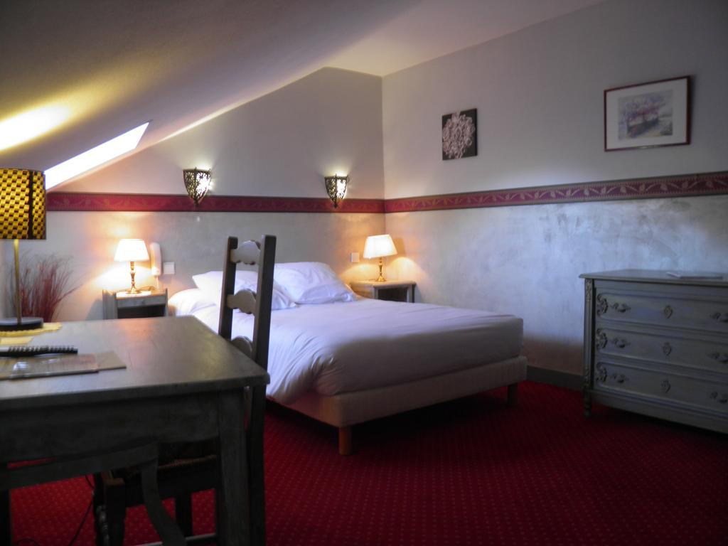 Le Relais De Montignac Hotell Eksteriør bilde